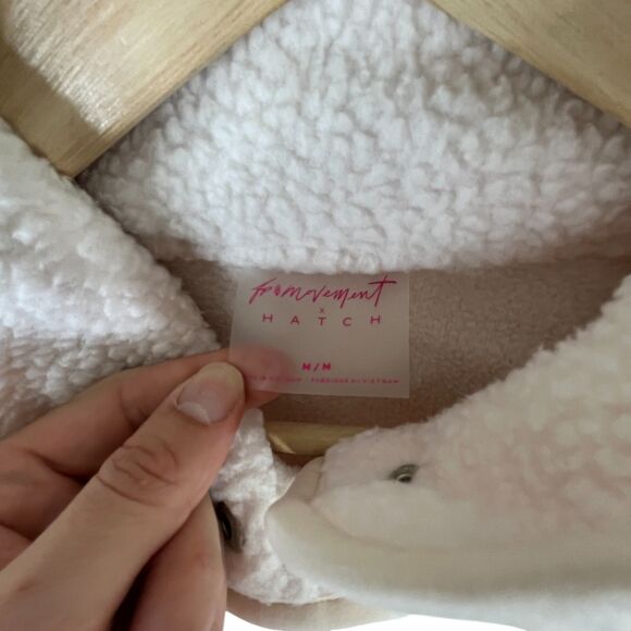 FP Movement x Hatch Hit the Slopes Fleece Jacket Sz M Canvas Neutral Maternity - Picture 12 of 15